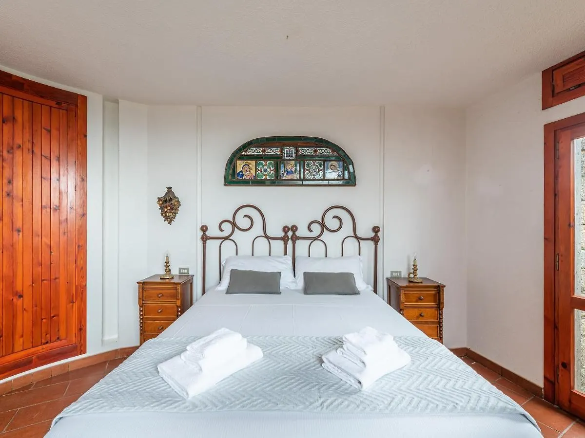 Pedra - Exclusive Seafront Villa With Private Pool Villasimius Italy